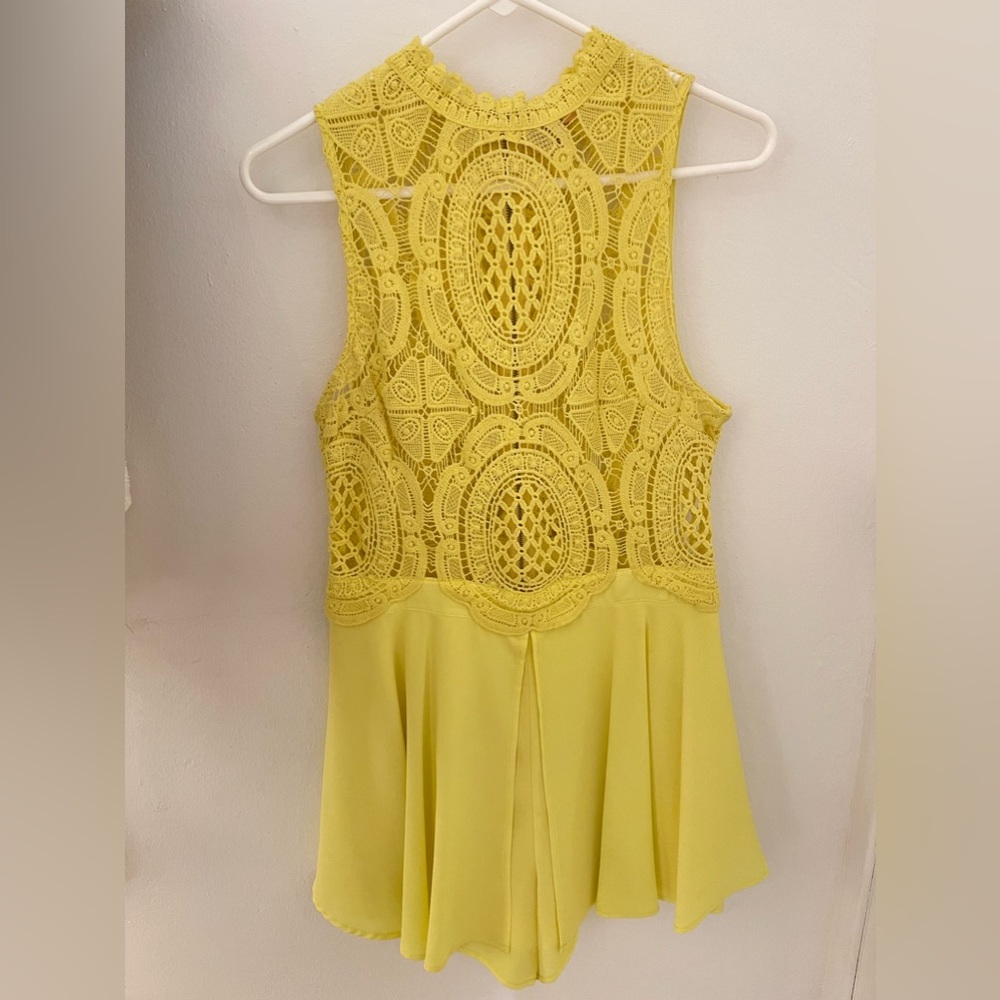 A.Peach Yellow Lace Romper Fashion